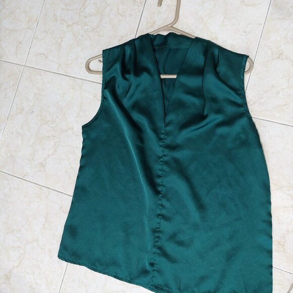 Summer Comfy Soft Satin Top SMALL - Picture 5 of 7